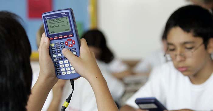 Factors To Consider Before Buying a Graphing Calculator